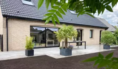 B3AF7FD0-7F1D-4152-A70C-D41BD411B5CE - 