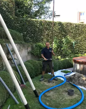 96858D90-5BDB-4BD6-8B5C-7BF495A60CD7 - 