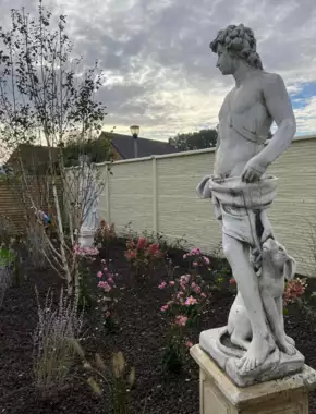 5596D643-185B-4D5E-B7DC-E61A9EAD291A - 