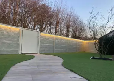 F60CF52F-DE96-42E5-A03C-191167EB93FD - 